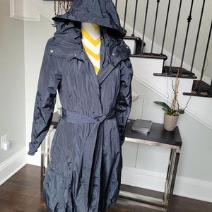 Navy rain coat with hood